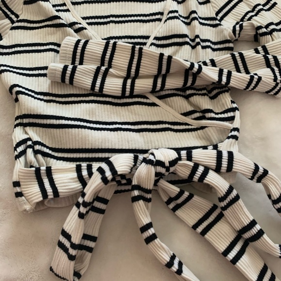 [2 for $40] Zara wrap front top - Picture 3 of 3